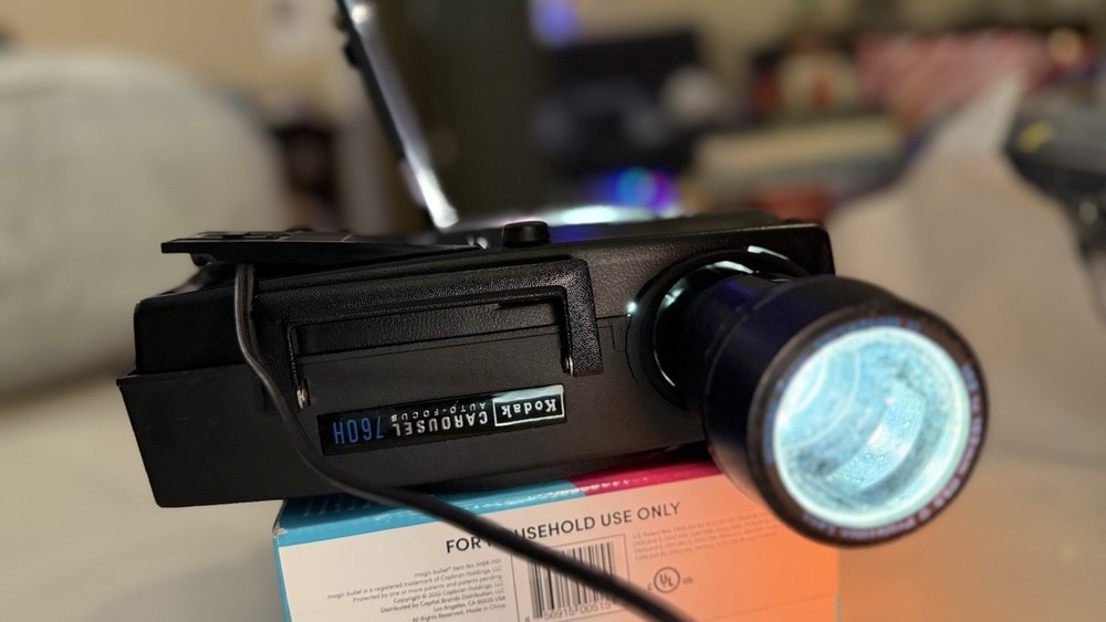 Kodak Carousel 760H Projector Tested working with Remote, Tray, Box & Manual
