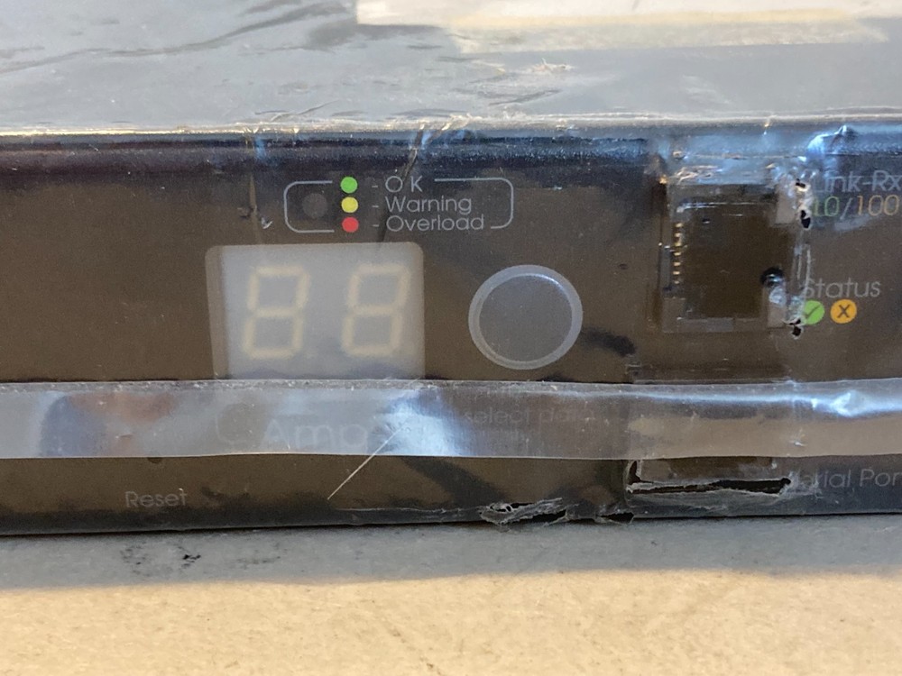 APC AP7752 Rack Mount Automatic Transfer Switch ATS 8-Outlet Open Box