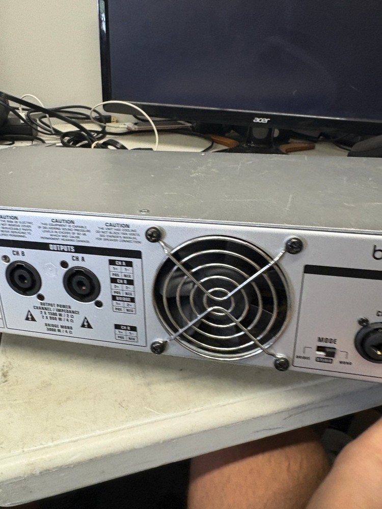 Behringer INUKE NU3000 High Density 3000 Watt Power Amplifier