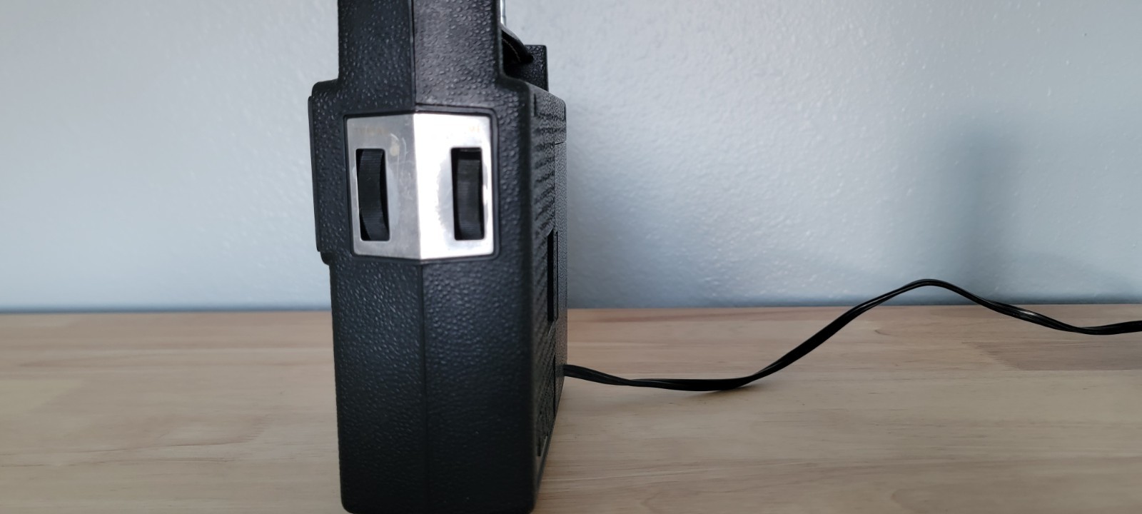 Vintage GE General Electric Two Way Power Solid State AM FM Radio 7-2810H WORKS!