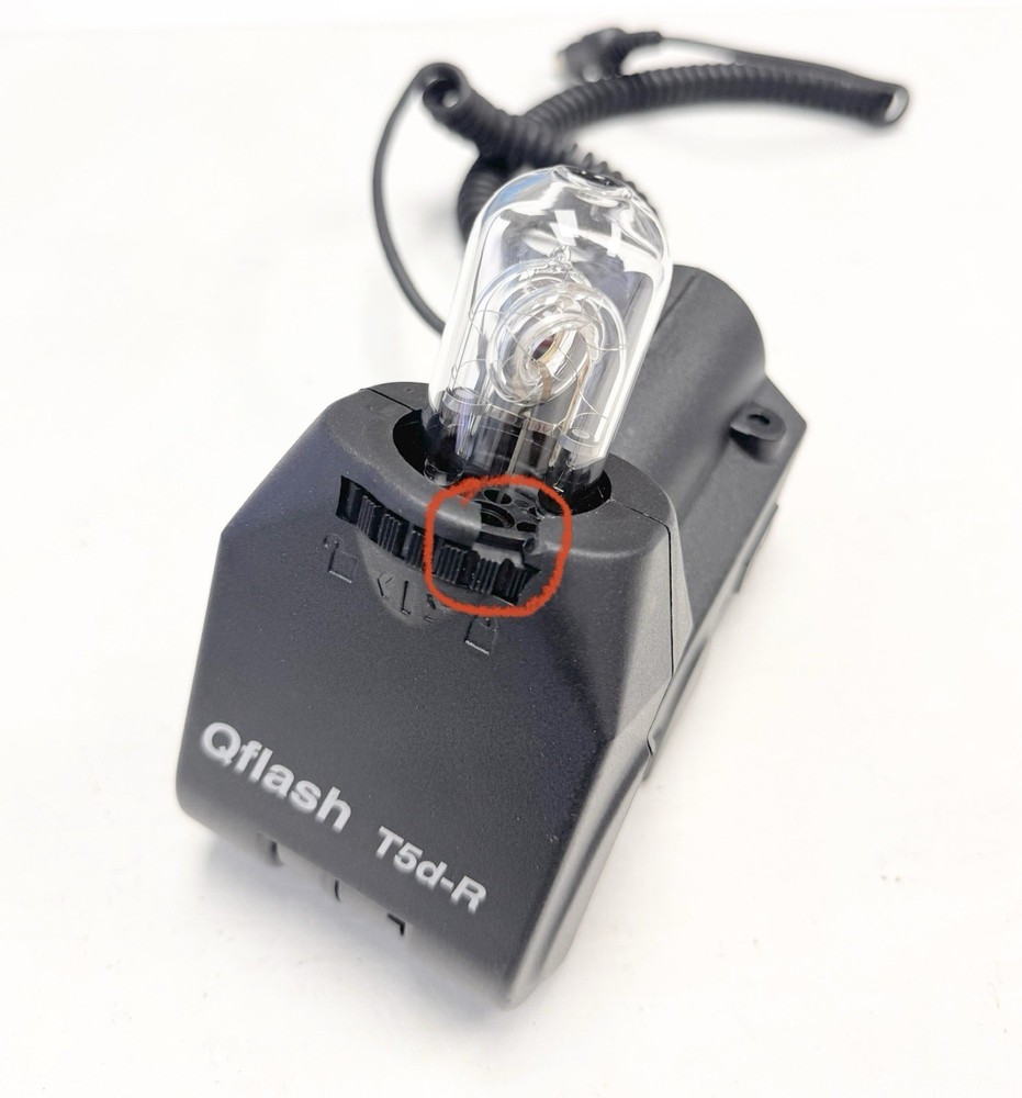 WORKING/READ Quantum Qflash T5d-R with Bulb