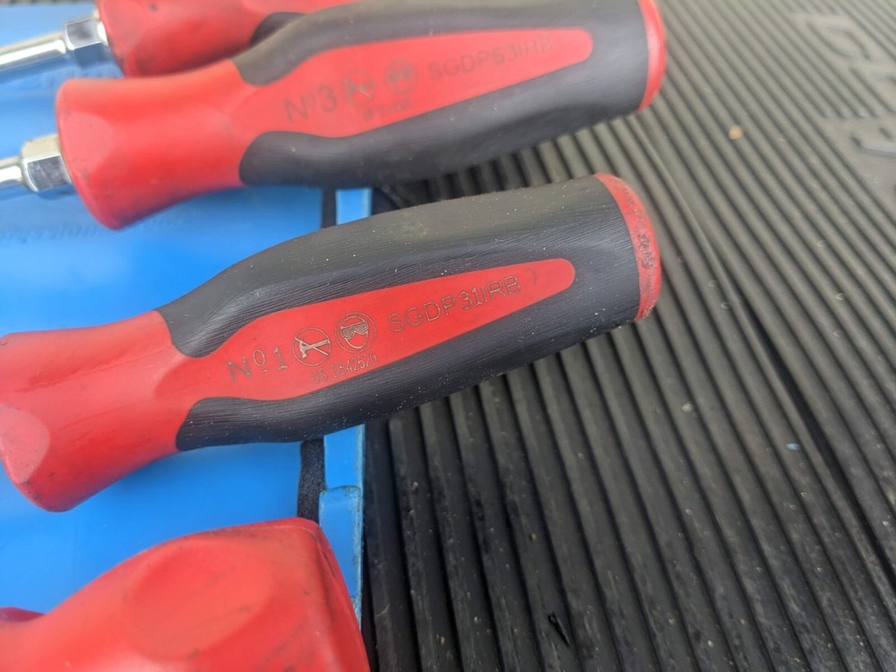 #az234 Snap on Instinct Soft Grip Combination Screwdriver Set SGD