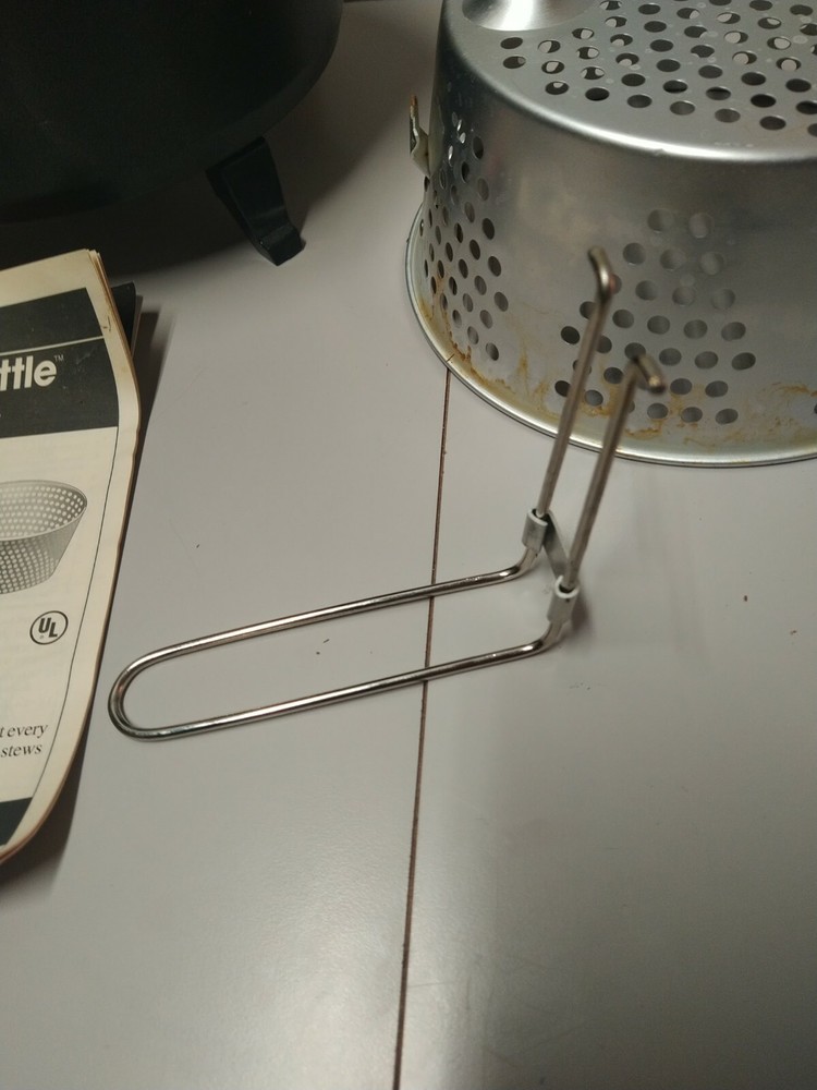 Presto Kitchen Kettle Complete crock pot cooker kitchen top