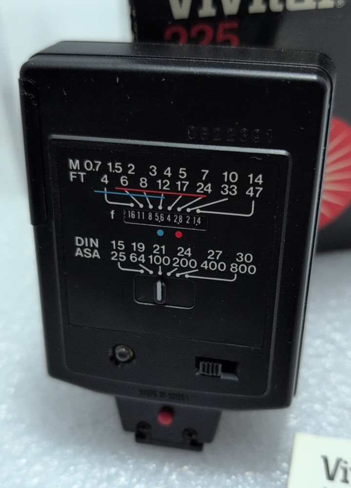 Vivitar 225 Flash with Flash Cord & Manual