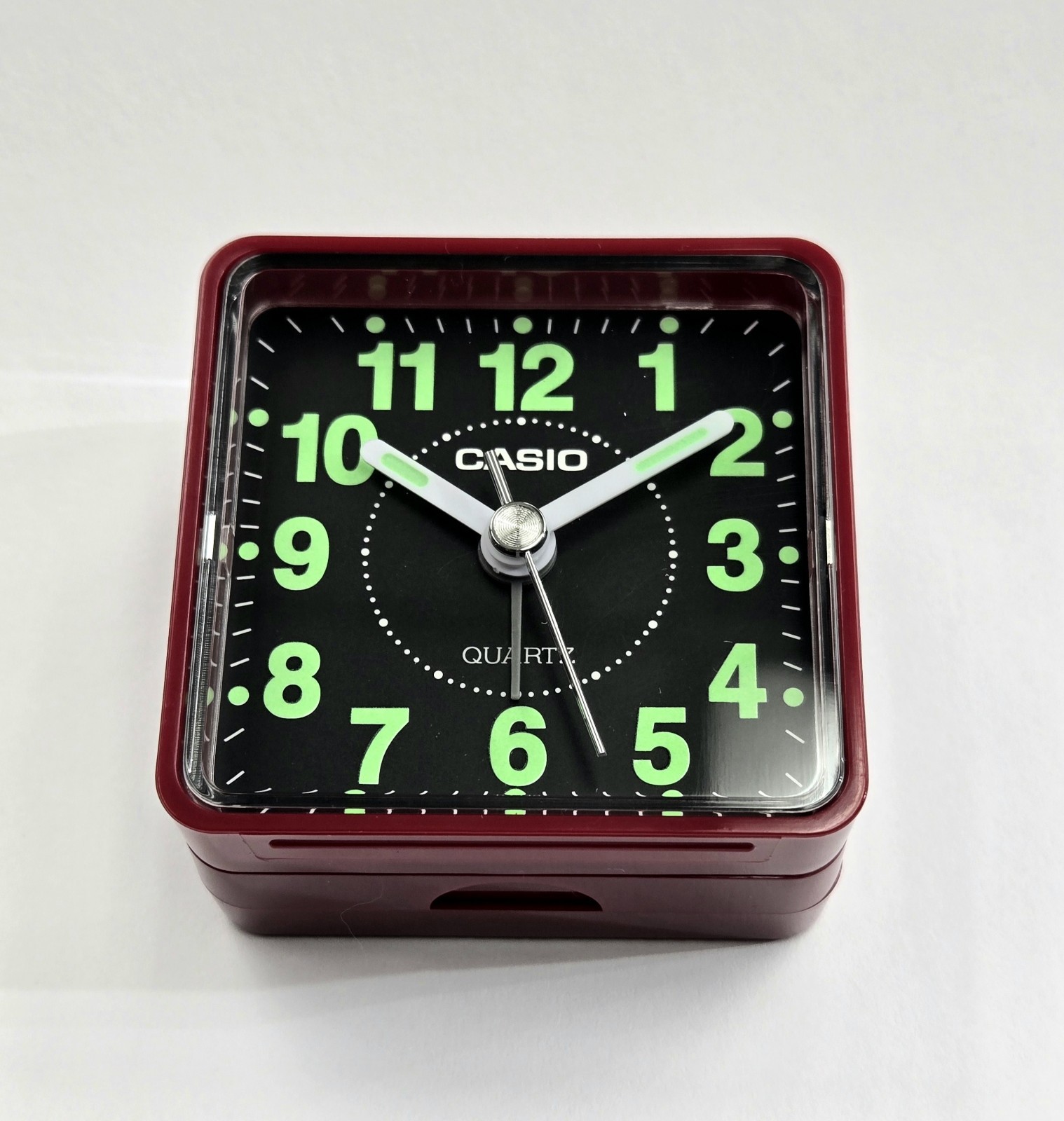 Travel  Alarm Clock Classic Casio TQ140 Small TQ140-4 Red New w/ box