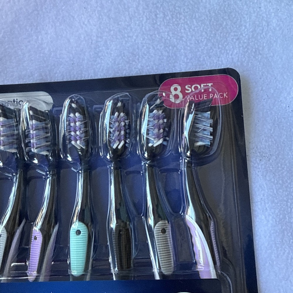 Oral-B CrossAction Advanced Regular Toothbrush - 8 Pack