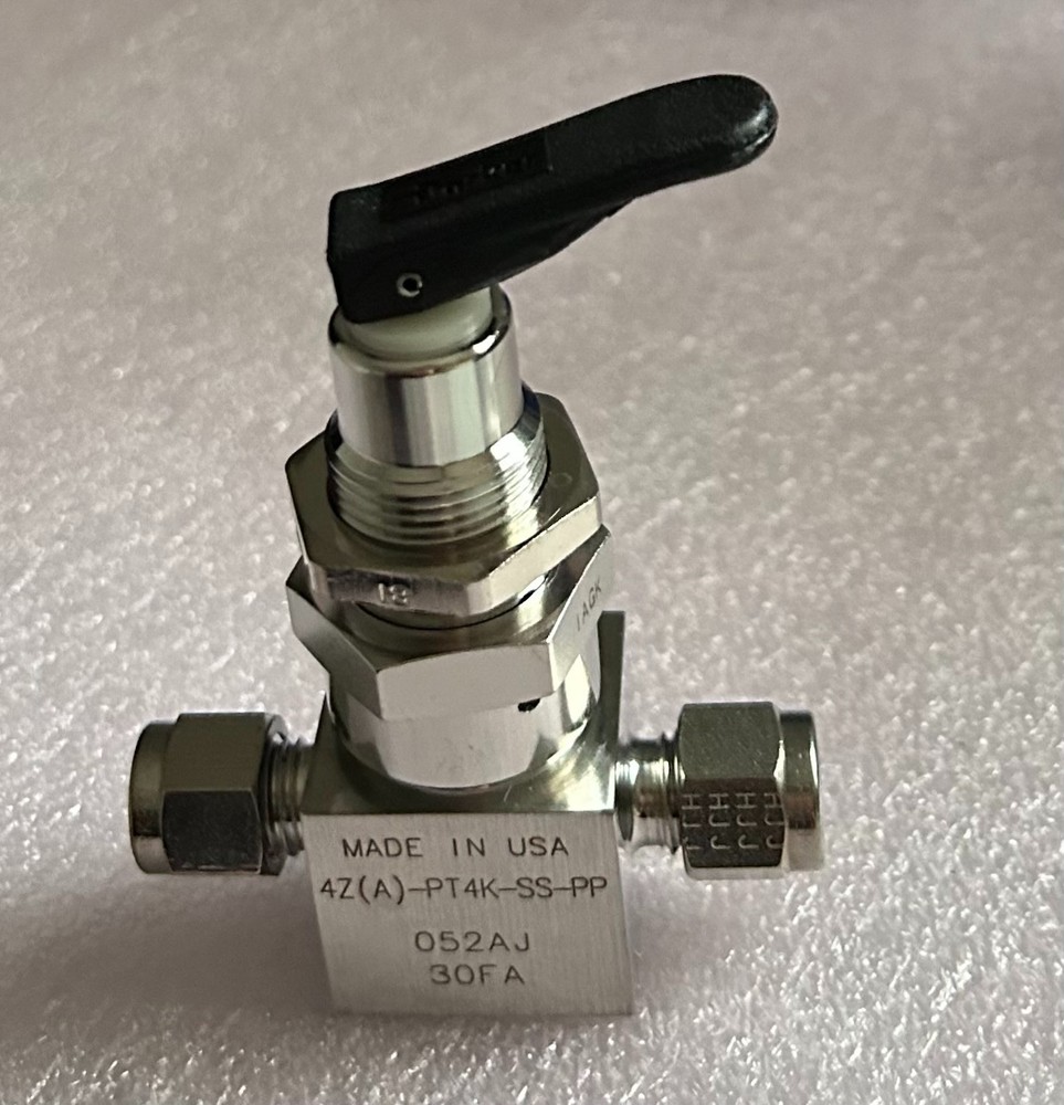 Parker 4Z(A)-PT4K-SS-PP Manual  Toggle Valve