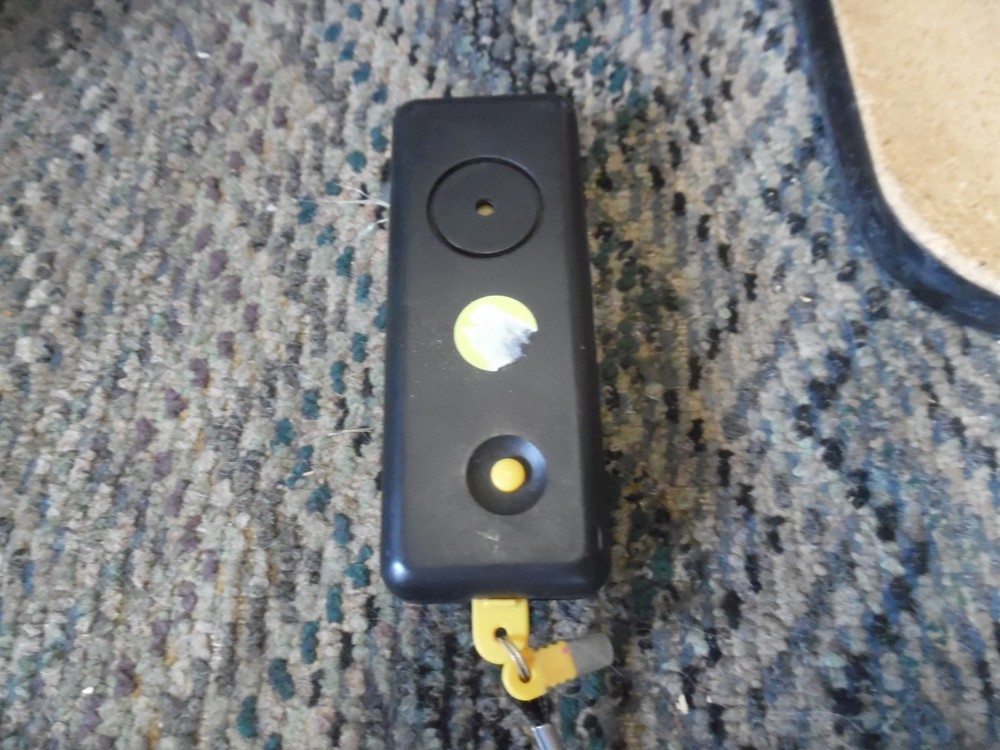 light & motion door alarm - black