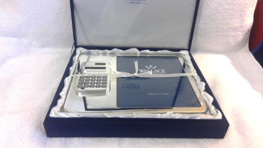 Wallace Silversmiths Silver Plated (Removeable Calculator) Frame Gift Set