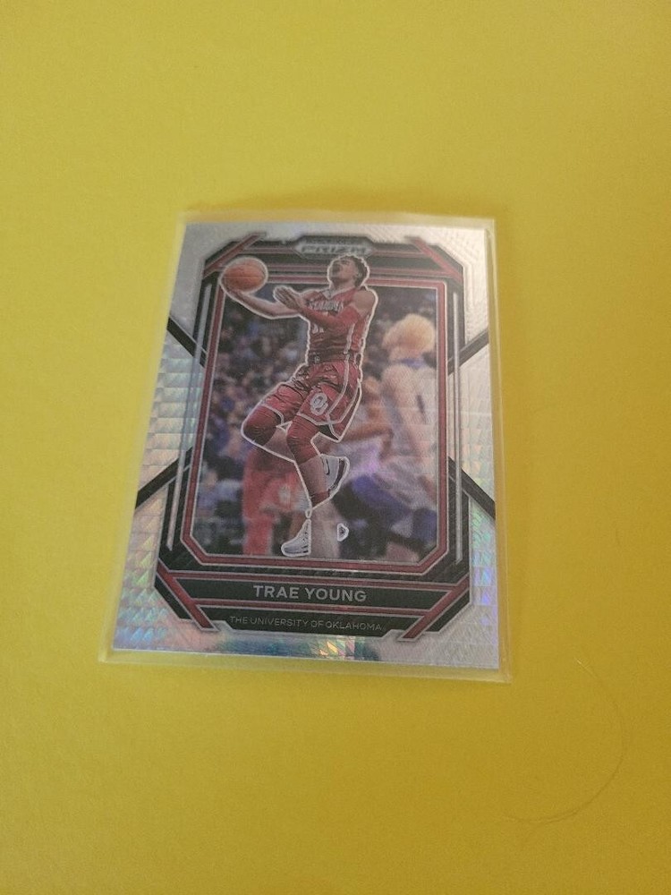 !!!     TRAE YOUNG  PRIZM   REFRACTOR  BASKETBALL  CARD  $$