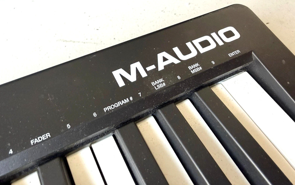 M-Audio Keystation 49 MK3 USB MIDI Controller Nice!