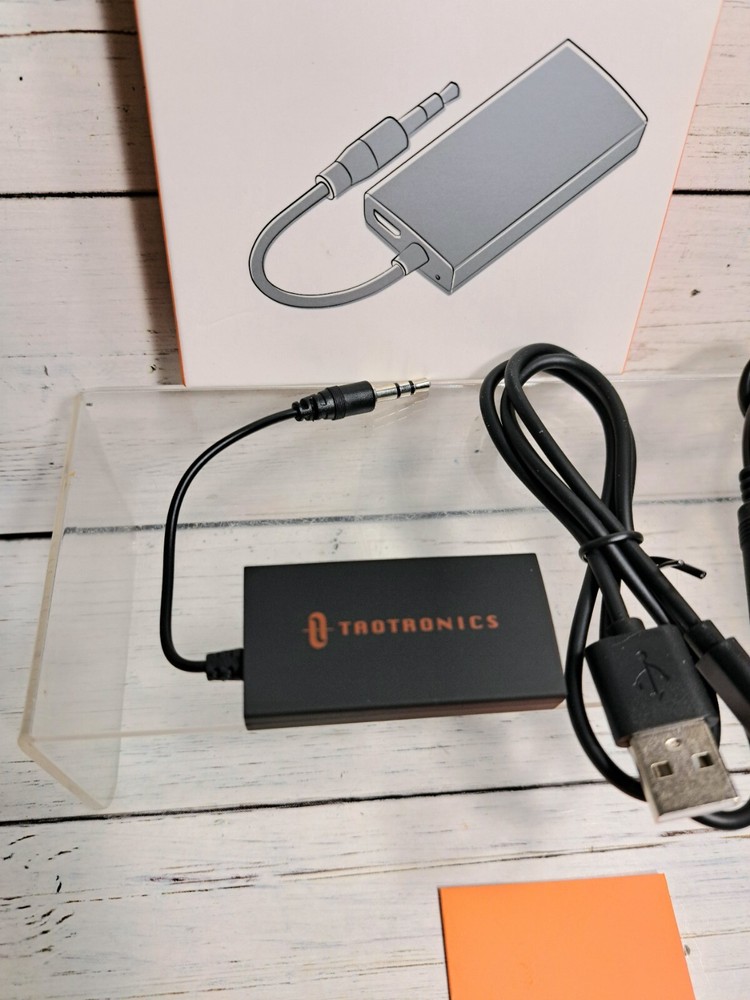 Portable Bluetooth Transmitter for TV Wireless Audio Adapter Connected to 3.5m