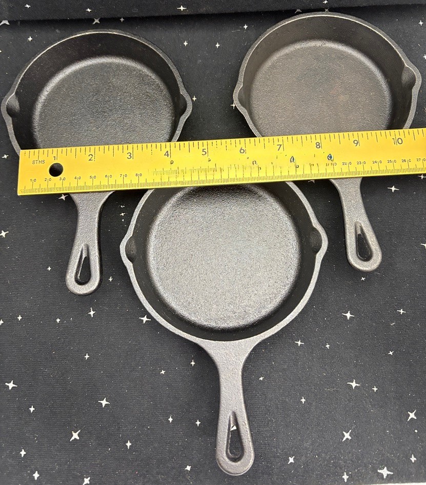 3 Valor Small Cast Iron Skillets 4.5" Diameter