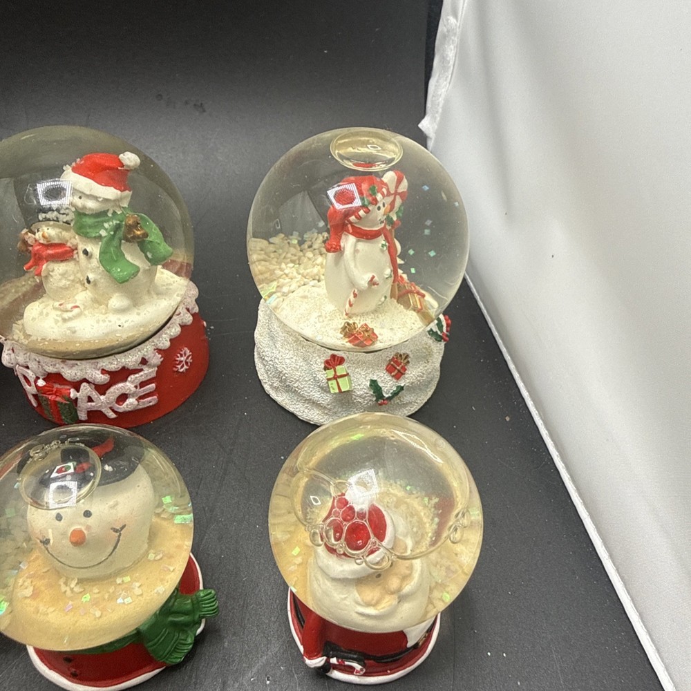 Snow globe Lot Of 9