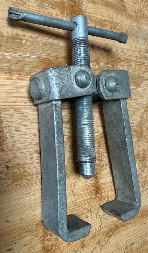 Globemaster Gear Pulley And Wheel Puller No. 61860