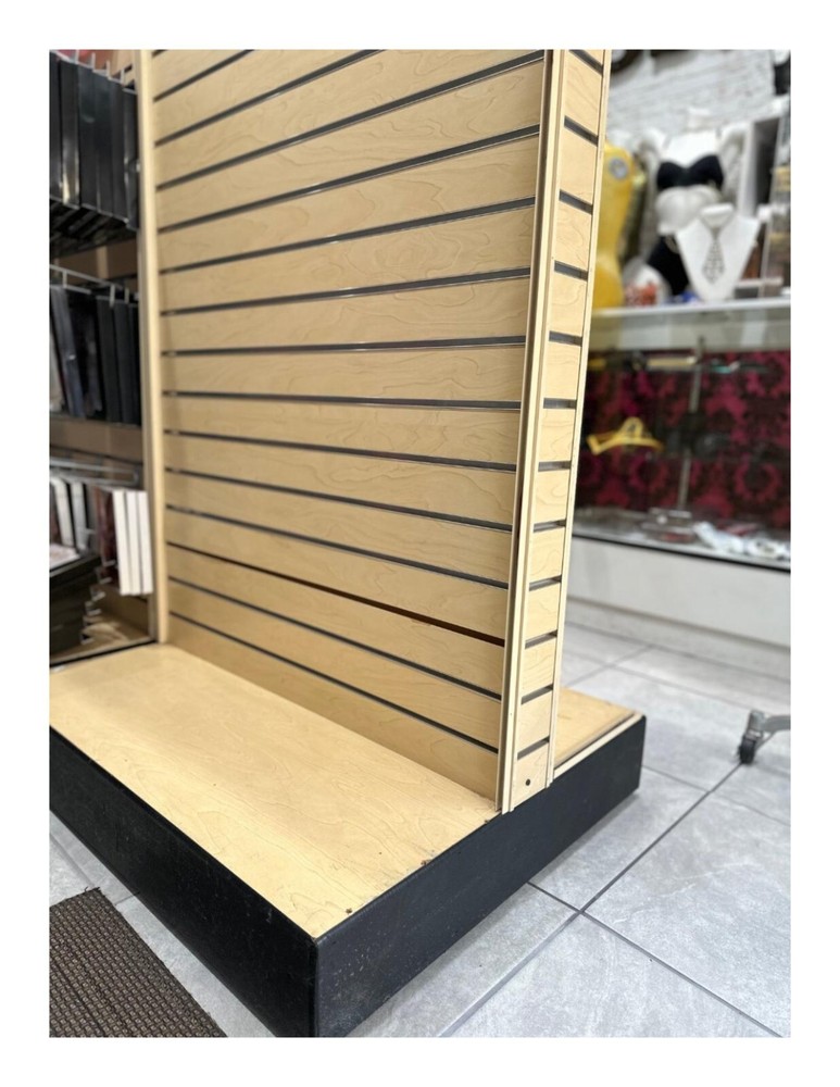 Slatwall fixture display