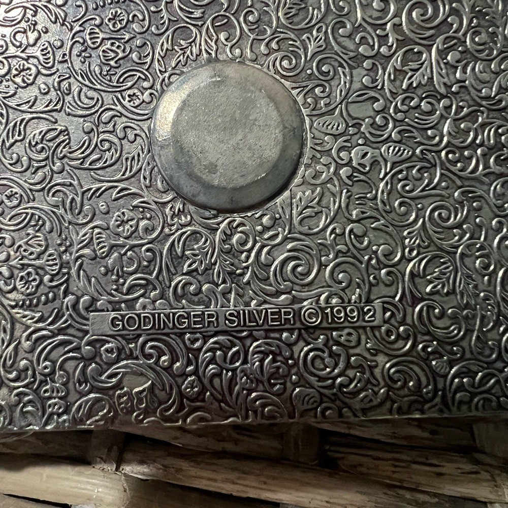 Godinger Silver Ornate Silver Jewelry Box, EUC, sturdy, classy, decorative