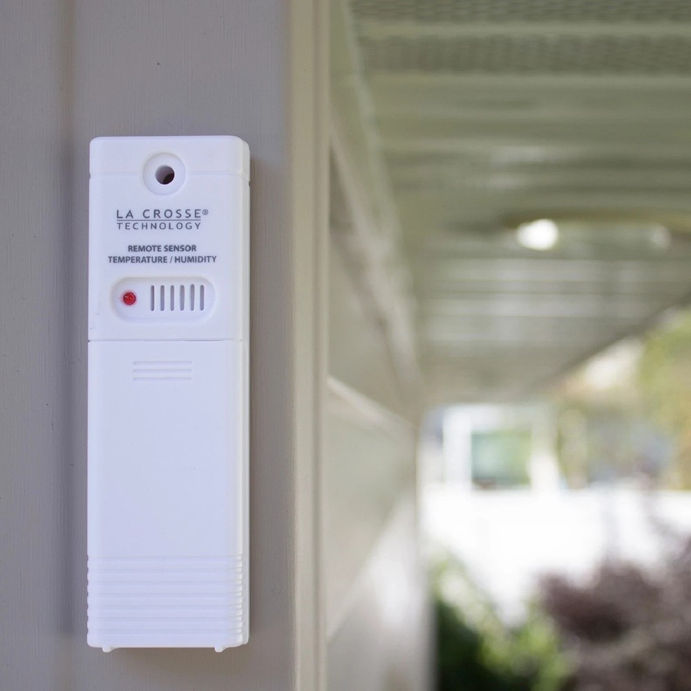 TX141TH-BV4 La Crosse Technology Wireless Temperature & Humidity Sensor