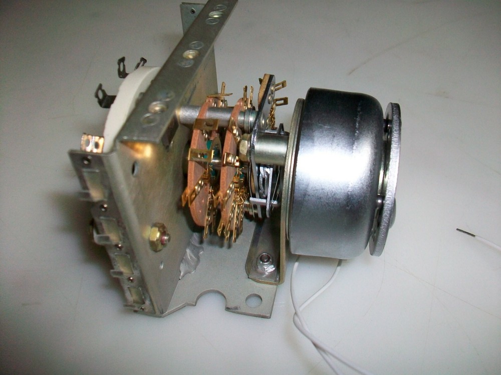 LEDEX MOTORIZED ROTARY SWITCH 5999-00-690-2514