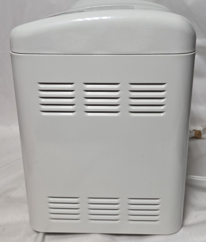 Breadman TR560 Bread Machine