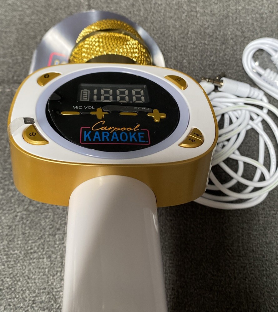 Singing Machine CPK545 Carpool Microphone - White