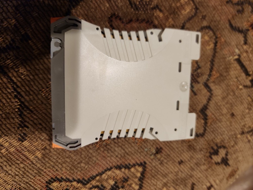 Weidmuller Solid State Relay 827539 Input:3.5-15VDC Output:5.48VDC 100mA Used