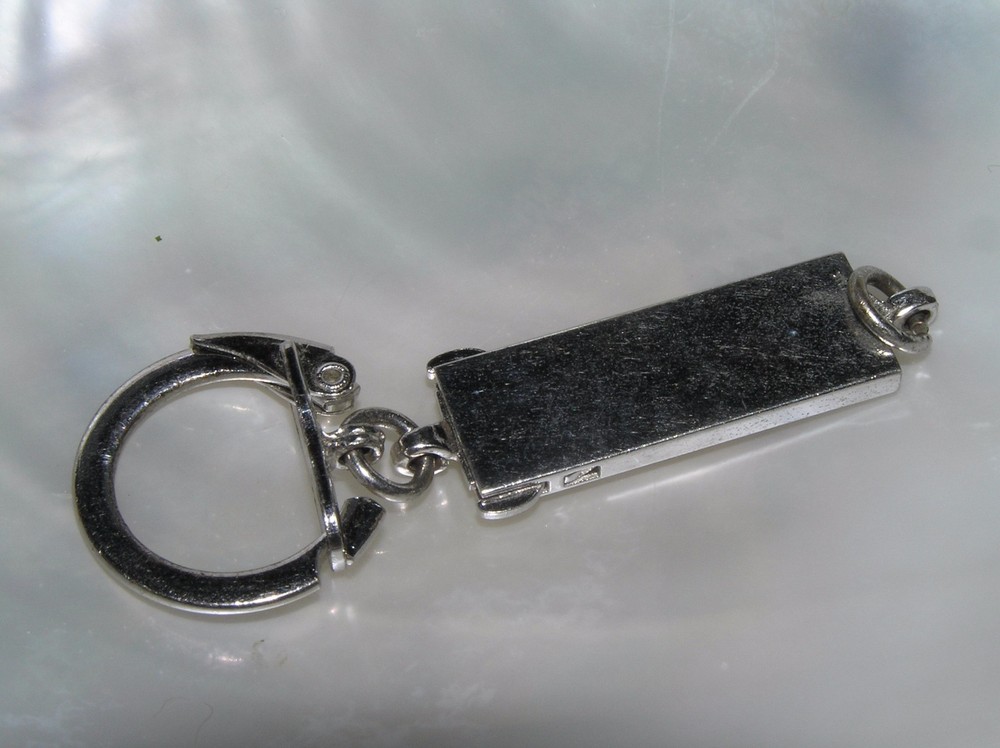 Vintage Engravable Silvertone Rectangle Key Ring with Clasp to Remove Ring From