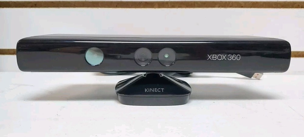 Microsoft Xbox 360 Kinect Sensor in Box w/Kinect Adventures - Tested *READ*