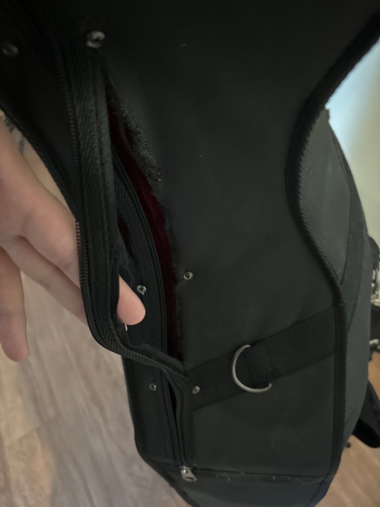 black used cello case 4/4 slightly broken