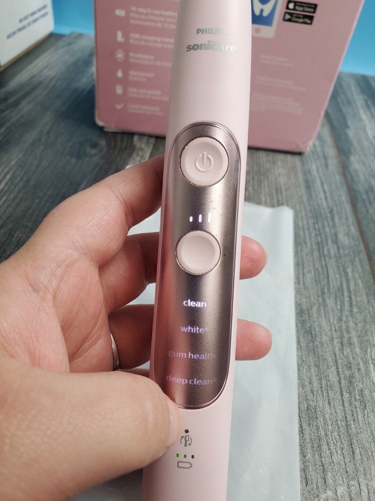 Philips Sonicare ExpertClean 7500 Pink Toothbrush