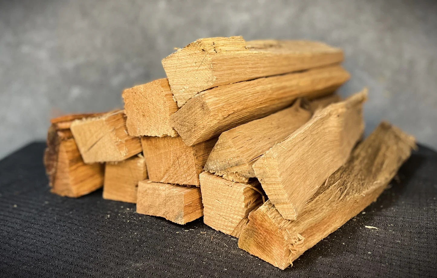 Mini Premium Oak Firewood - 15 Lbs - Kiln Dried - 5" long. - FREE SHIPPING