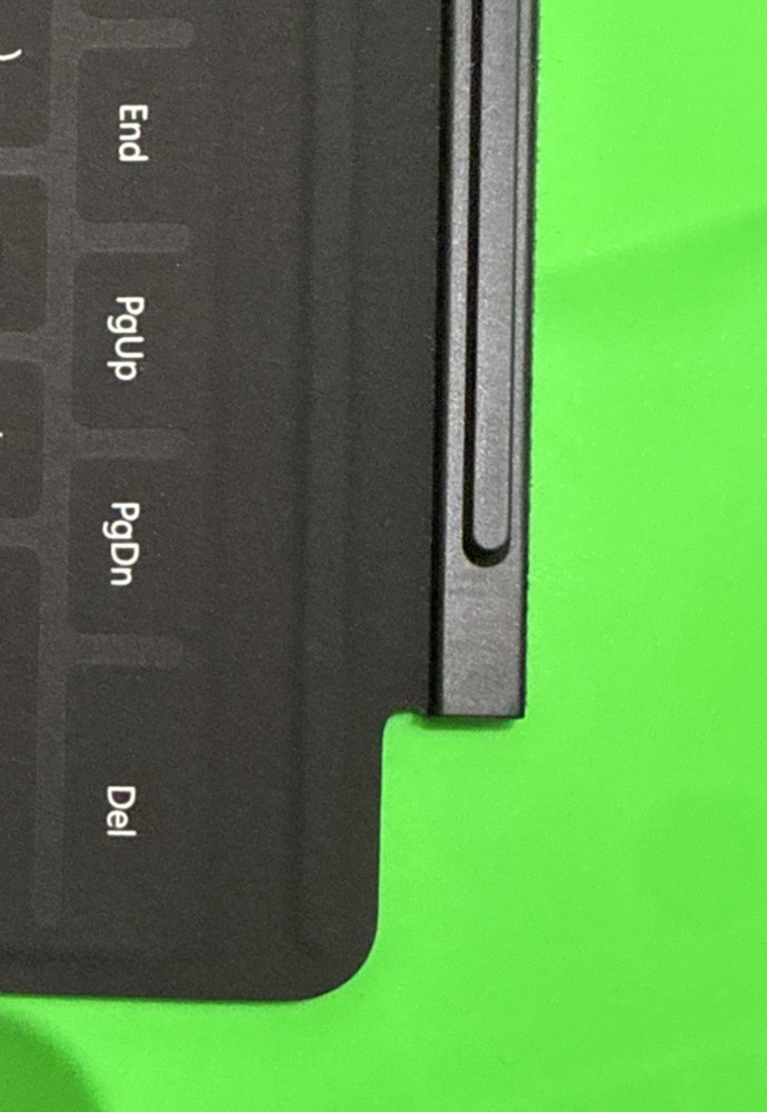 Microsoft Surface Touch Cover Keyboard - Model 1515 - Black