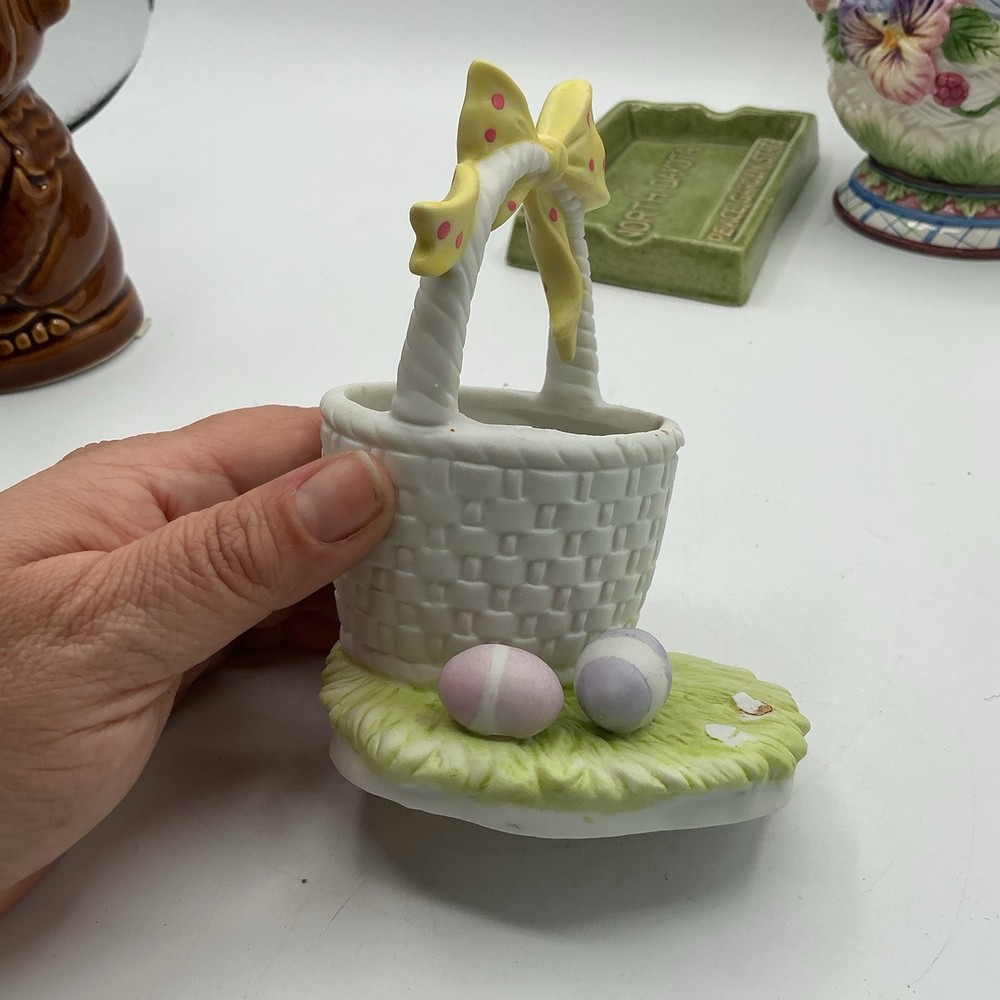 Lefton 1987 Basket & Eggs Signed