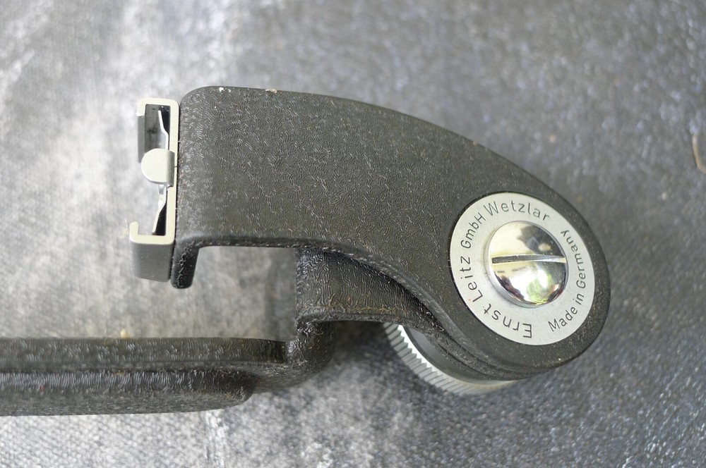 Leica Leitz Right Angle Adjustable Camera Flash Bracket