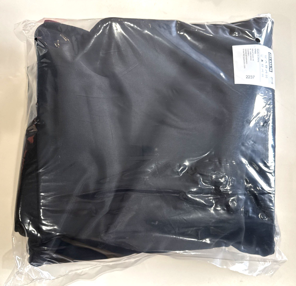 Ikea LURVIG Cat bed/house, black/white 15x15x14 1/2 " 204.632.78 NEW