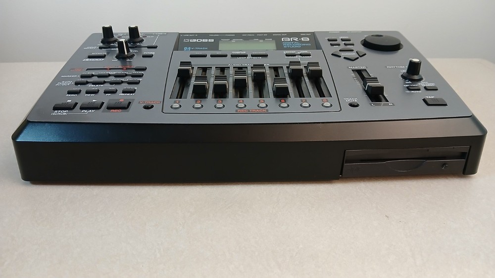 BOSS Roland BR-8 Multi-Track Recorder