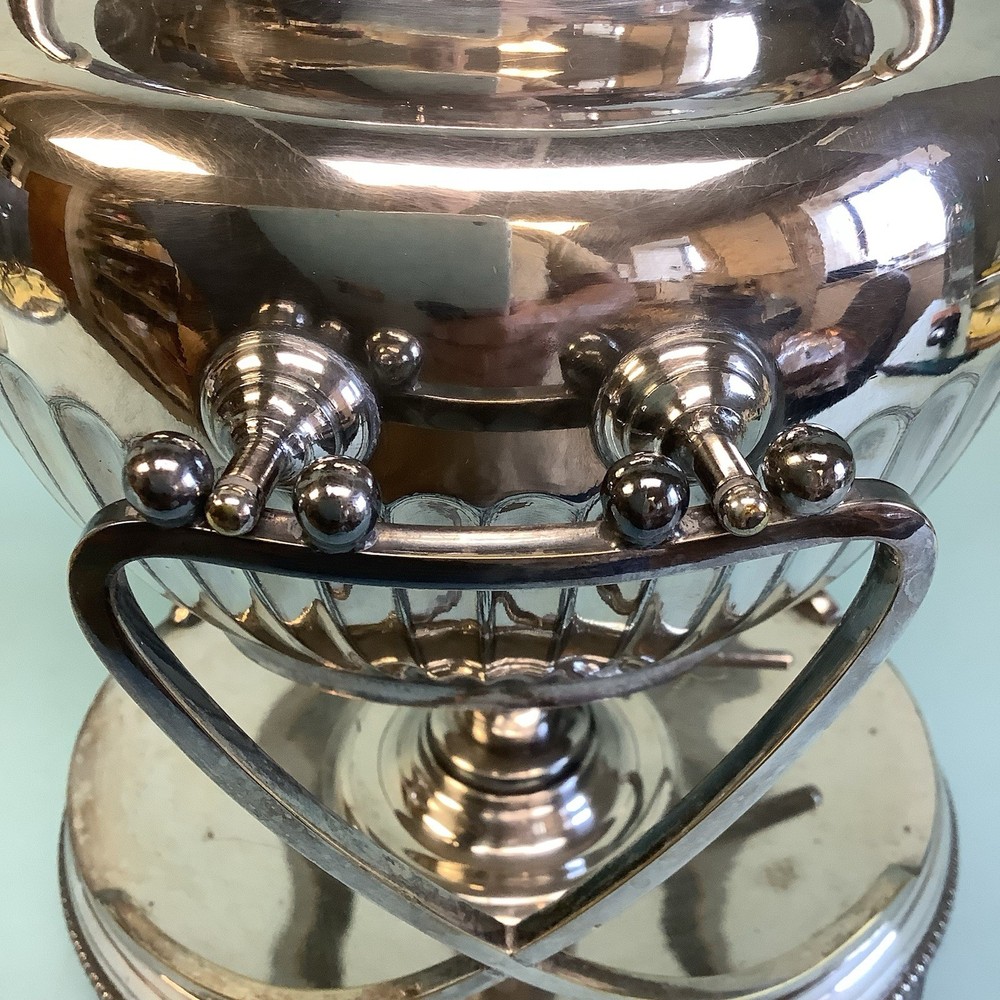 Silverplate Tilting Teapot Middletown Plate Co. 12”H