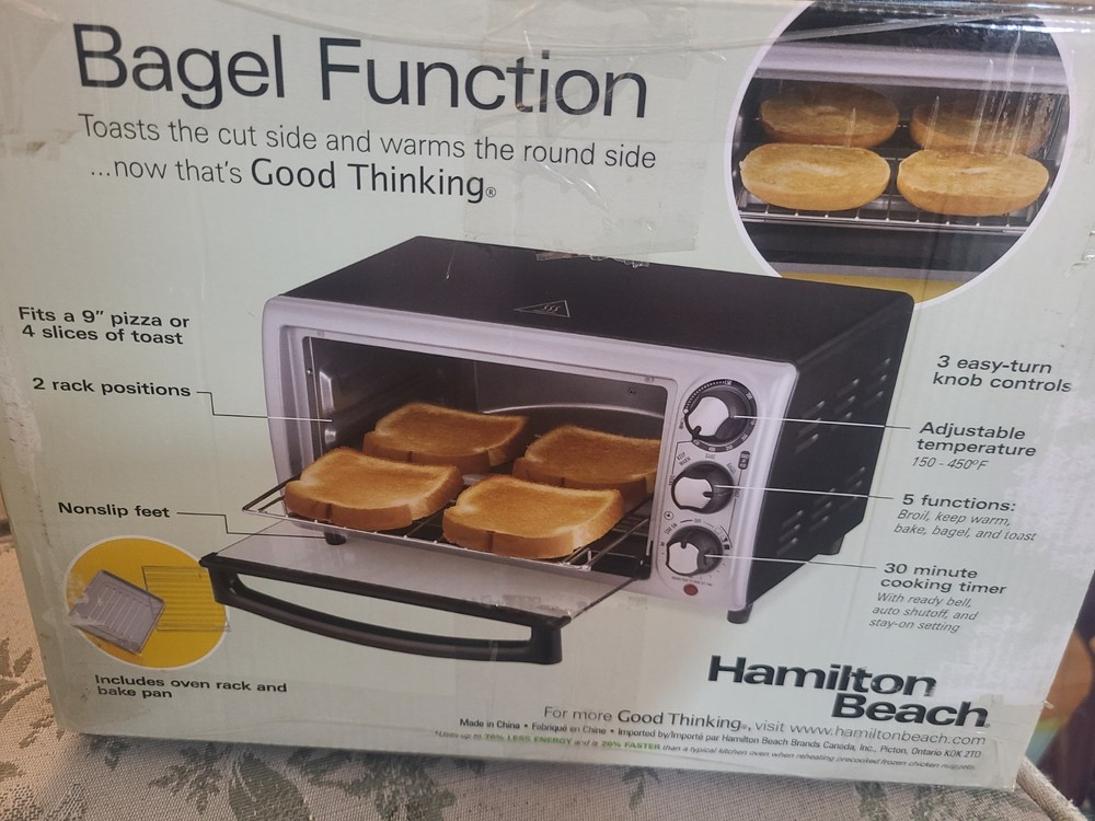 Hamilton Beach Toster Oven with bagel function. 4 slice capacity, 5 functions.