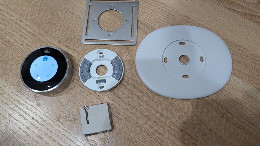 Nest 1st Generation Learning Silver Programmable Thermostat