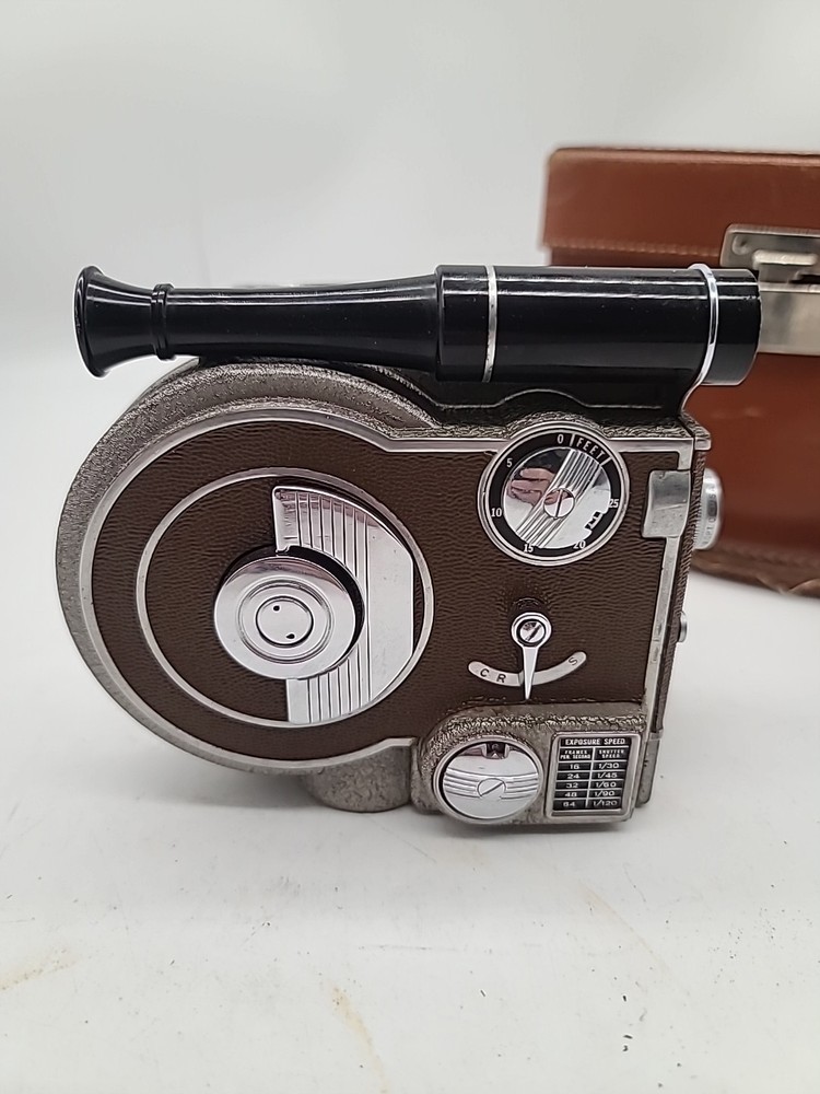 Revere 8 Camera 8mm With Case
