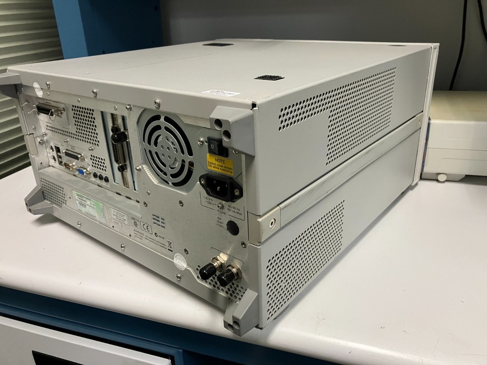 Agilent E5070B 300kHz- 3GHz ENA Series Network Analyzer