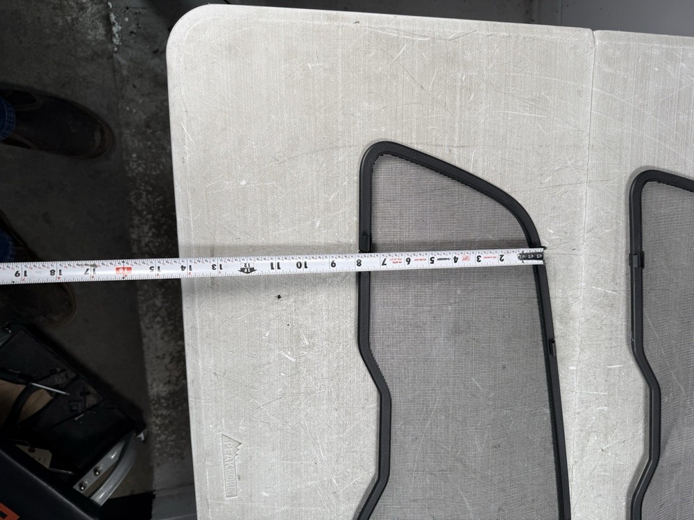 2020 peterbilt 579 upper bunk windows screen bug cover *2110*