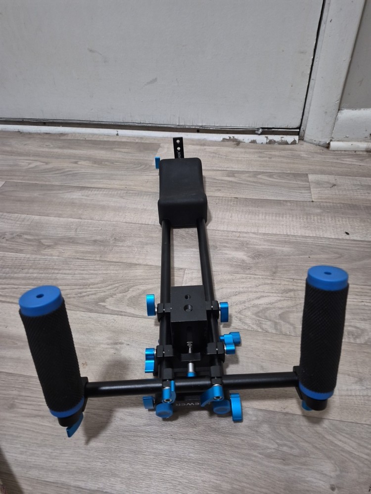 Neewer Camera Shoulder Rig
