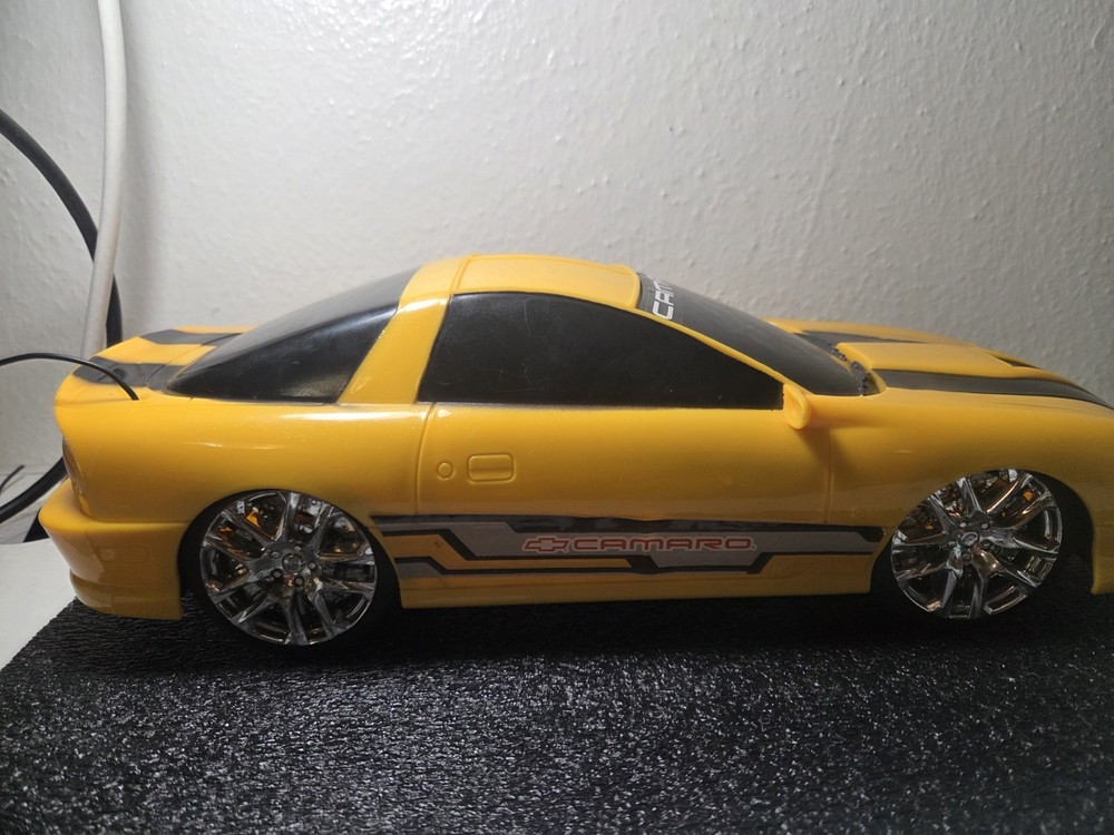 Yellow 2002 Chevy Camaro SS RC Car – 49 MHz- UNTESTED NO CONTROLLER