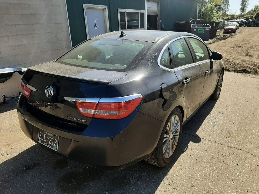 VERANO 2012 High Mounted Stop Light 1066225