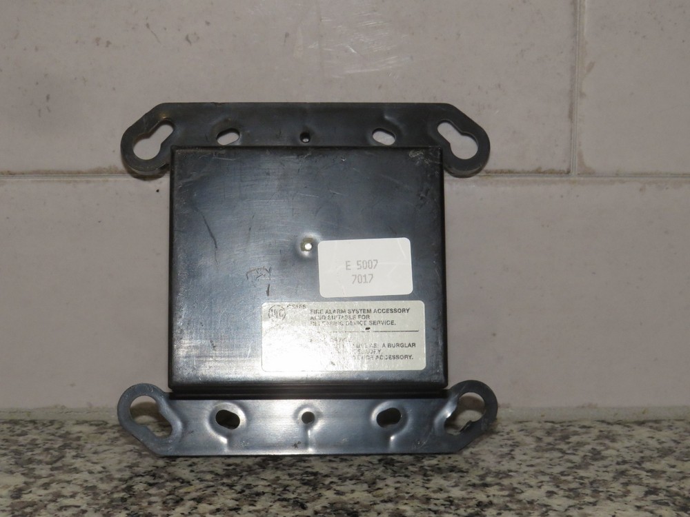 SIEMENS HTRI-R INTEL INTERFACE RELAY MODULE FIRE ALARM LARGE QUANTITY