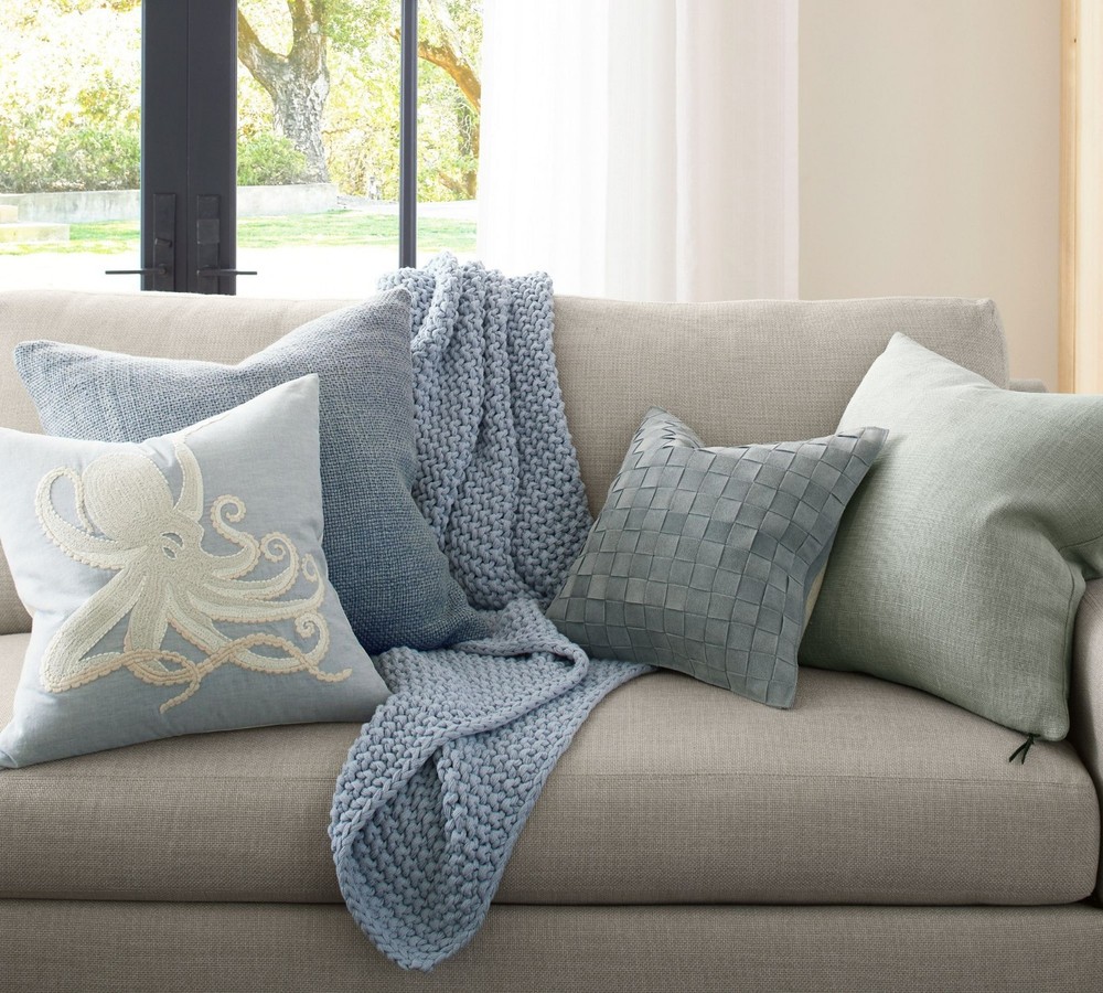 NEW Pottery Barn Bayside Seed Stitch Throw Chambray