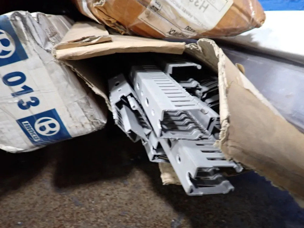 WIRING DUCT 10210123534