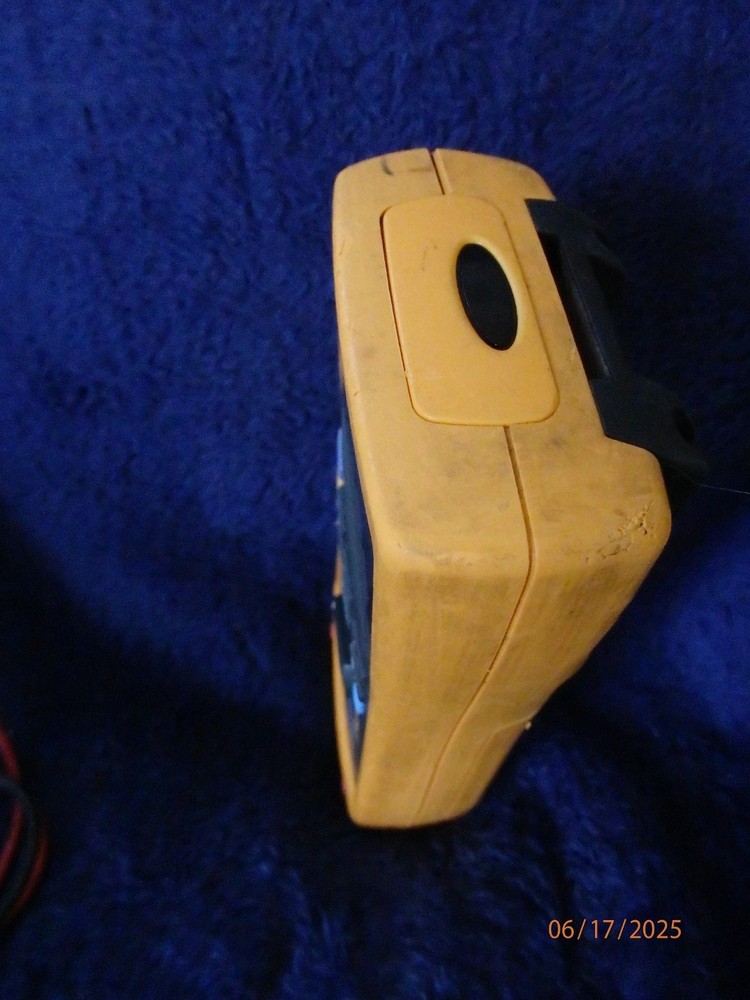 FLUKE 189 --TRUE RMS --INDUSTRIAL MULTIMETER WITH DATA LOGGER!