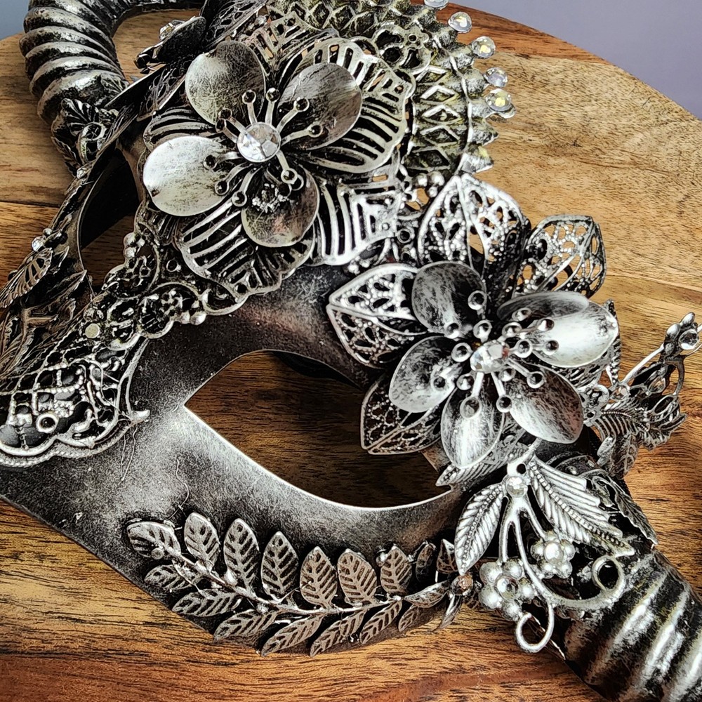 Attitude Studio Silver Floral Mythical Horn Mask